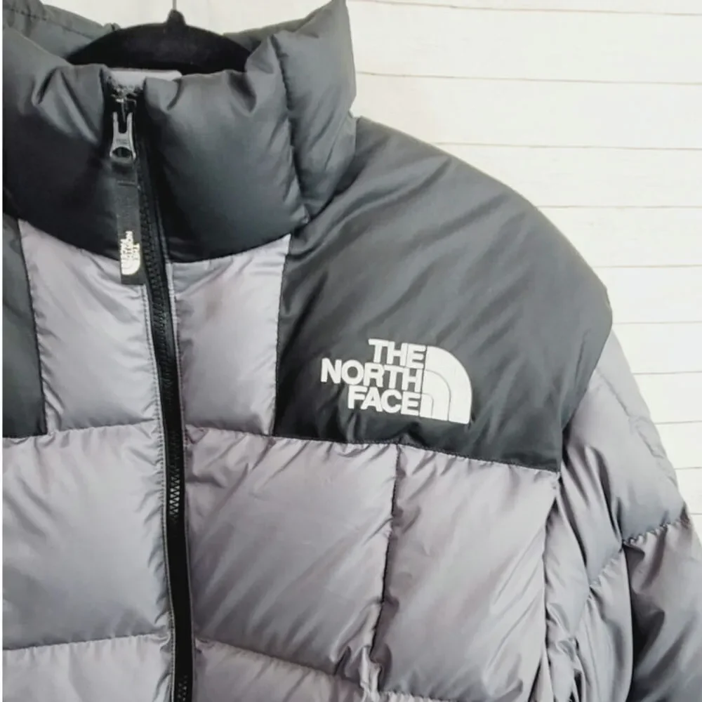 The North Face Lhotse Down Puffer Jacket in Smoked Pearl, sz Medium